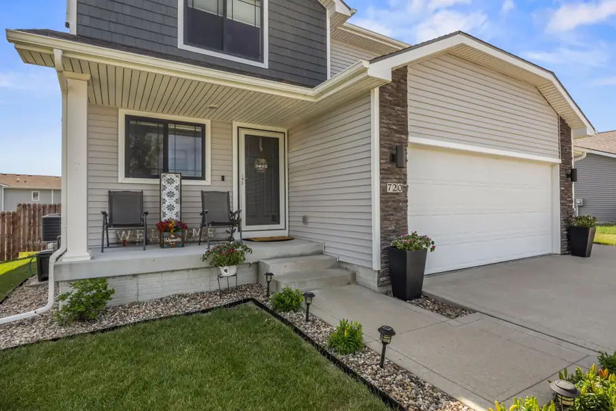 720 NE Addison Drive, Waukee, IA 50263 - #2