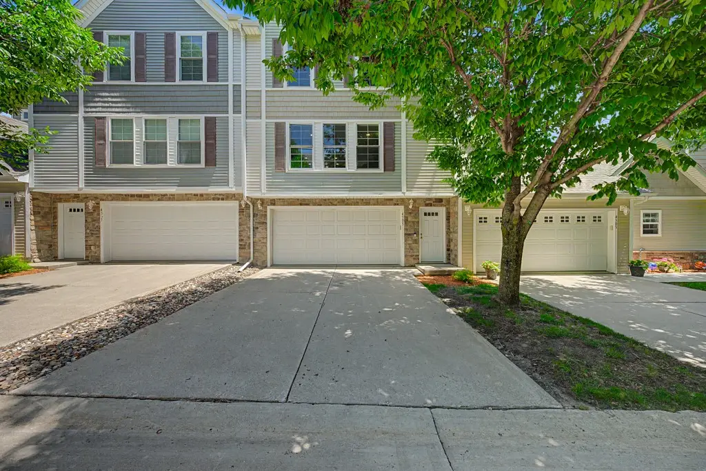 4305 153rd Place, Urbandale, IA 50323 - #1
