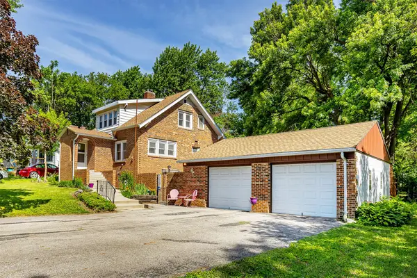 825 Maxwelton Drive, Des Moines, IA 50315