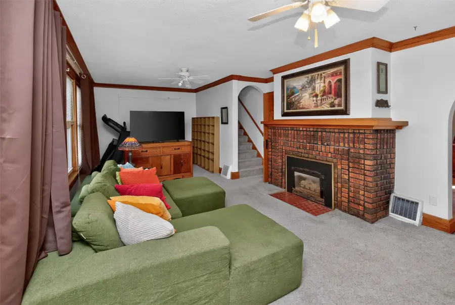 825 Maxwelton Drive, Des Moines, IA 50315 - #3