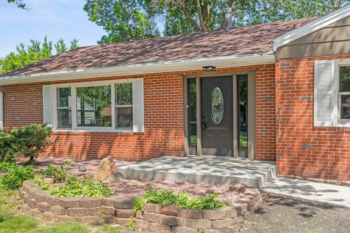 6619 Sunset Terrace, Windsor Heights, IA 50324 - #1