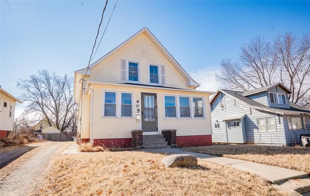 903 Morton Avenue, Des Moines, IA 50316 - #1