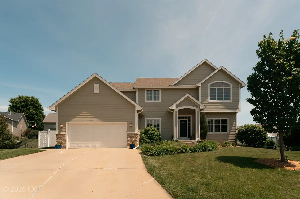 1000 Rolling Hills Court, Norwalk, IA 50211 - #1