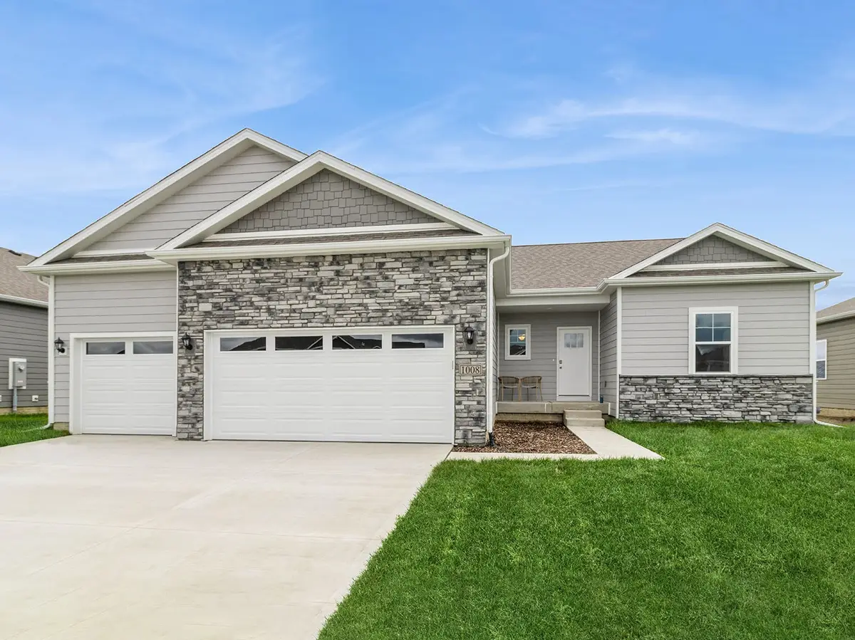 6613 Lake Ridge Avenue, Des Moines, IA 50320 - #1