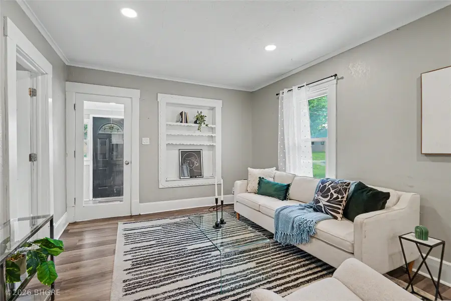 1252 E 23rd Street, Des Moines, IA 50317 - #3