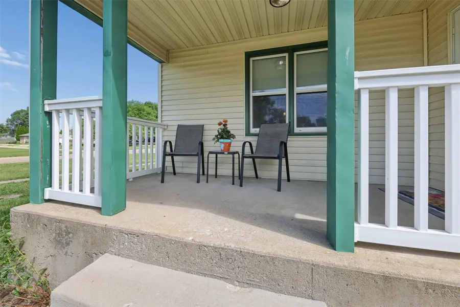 101 3rd Street Ne, Mitchellville, IA 50169 - #3