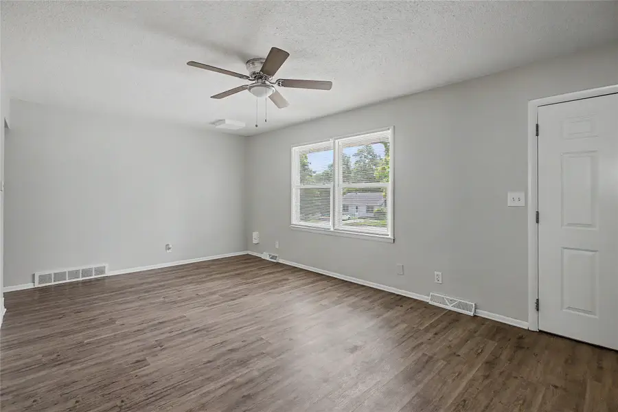 1522 E Park Avenue, Des Moines, IA 50320 - #3