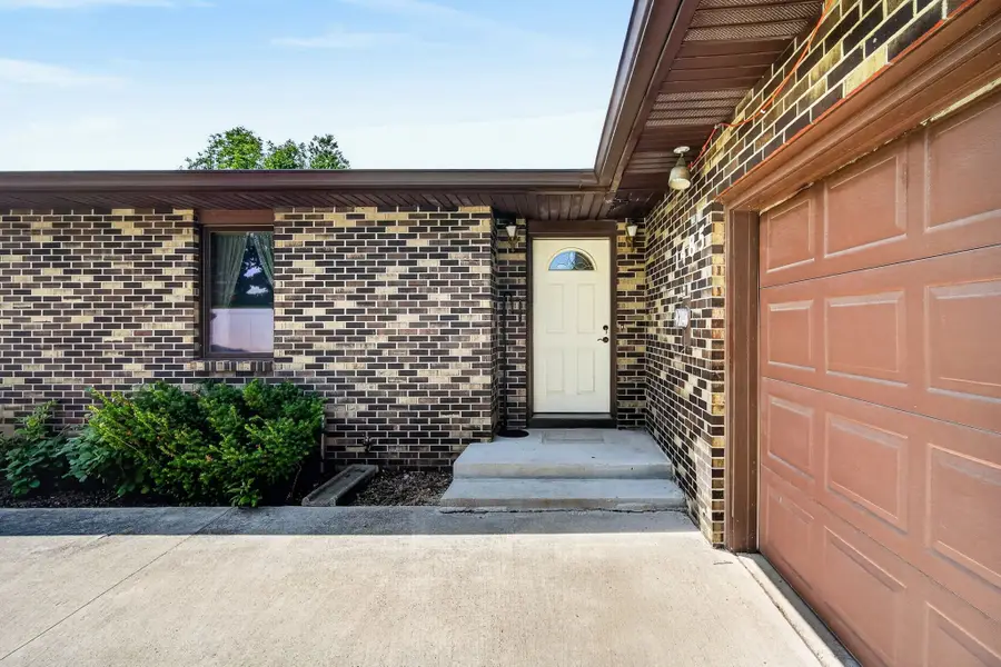 1485 S Willow Drive, West Des Moines, IA 50266 - #2