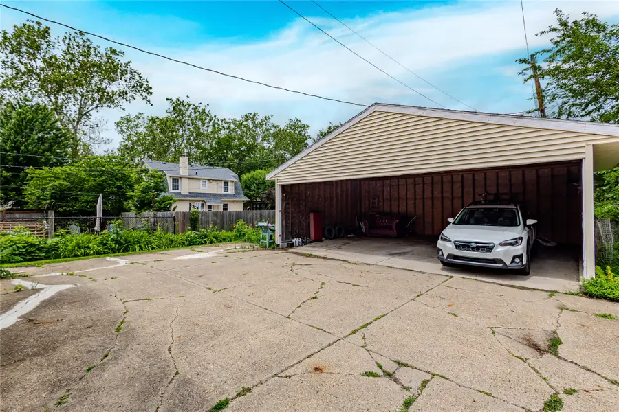 4615 Kingman Boulevard, Des Moines, IA 50311 - #3
