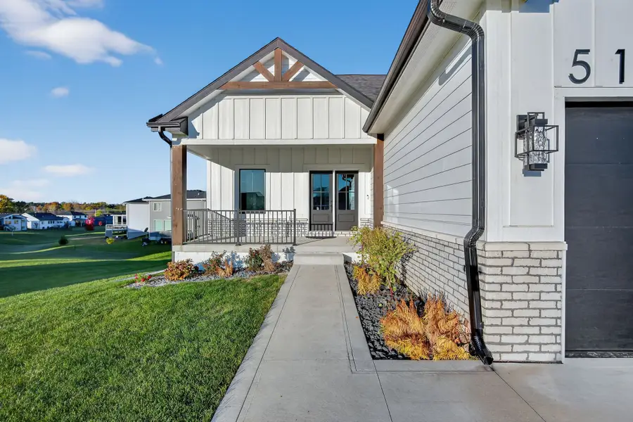 5108 154th Circle, Urbandale, IA 50323 - #3