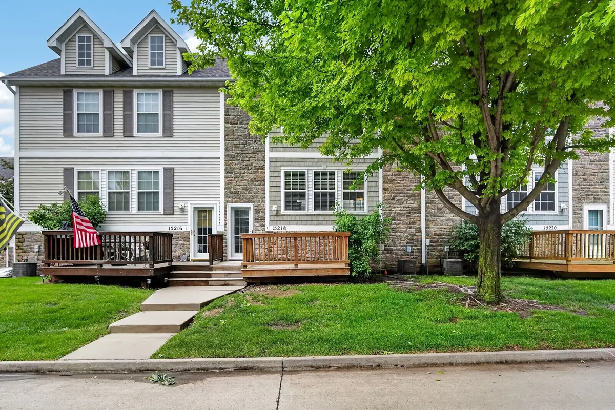 15218 Greenbelt Drive, Urbandale, IA 50323 - #1