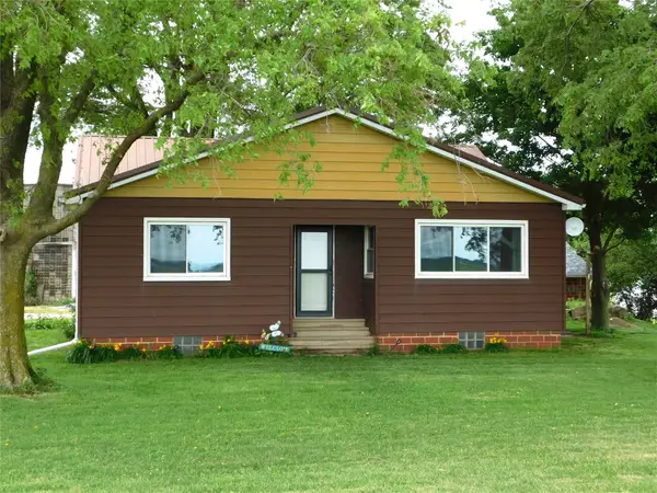 929 320th Street, Woodward, IA 50276