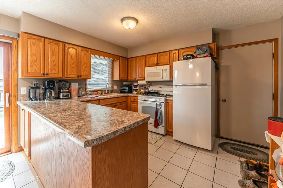1418 E 13th Street, Norwalk, IA 50211 - #3