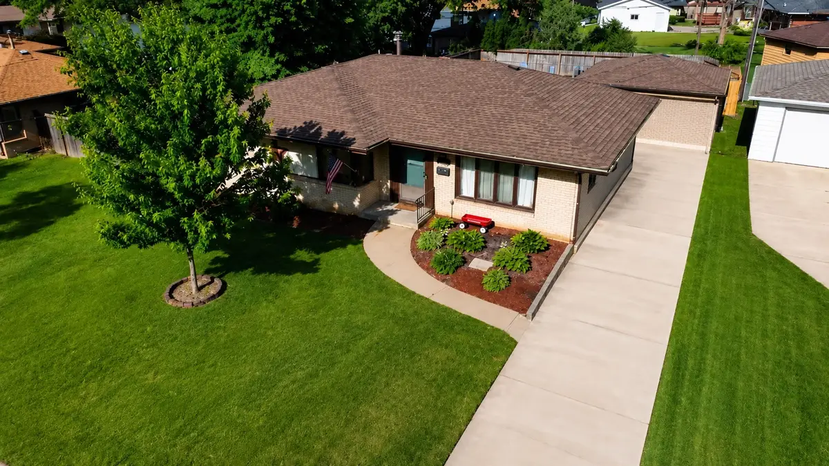 4101 33rd Street, Des Moines, IA 50310 - #1