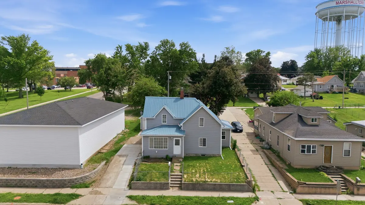 221 E Anson Street, Marshalltown, IA 50158 - #1