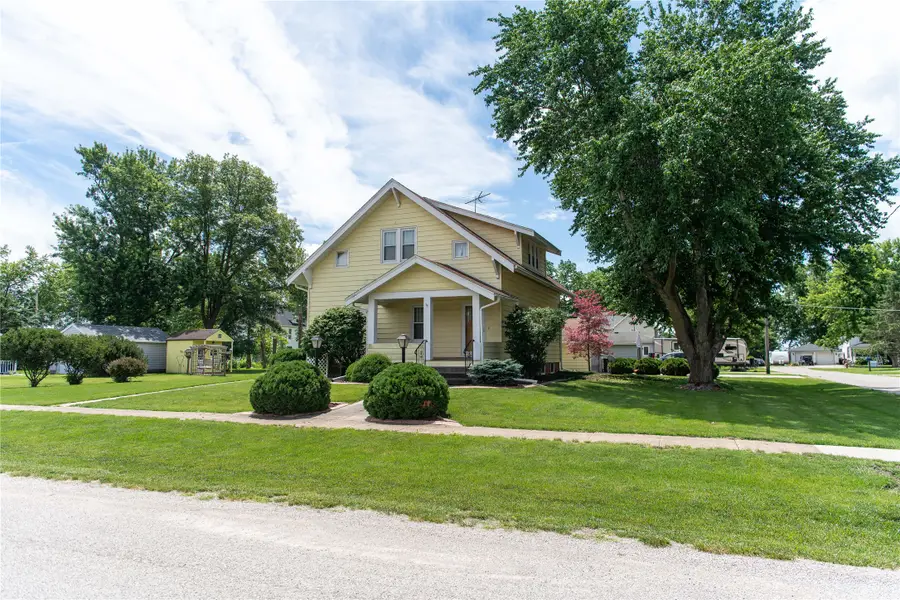 601 E 5th Street, Prairie City, IA 50228 - #2