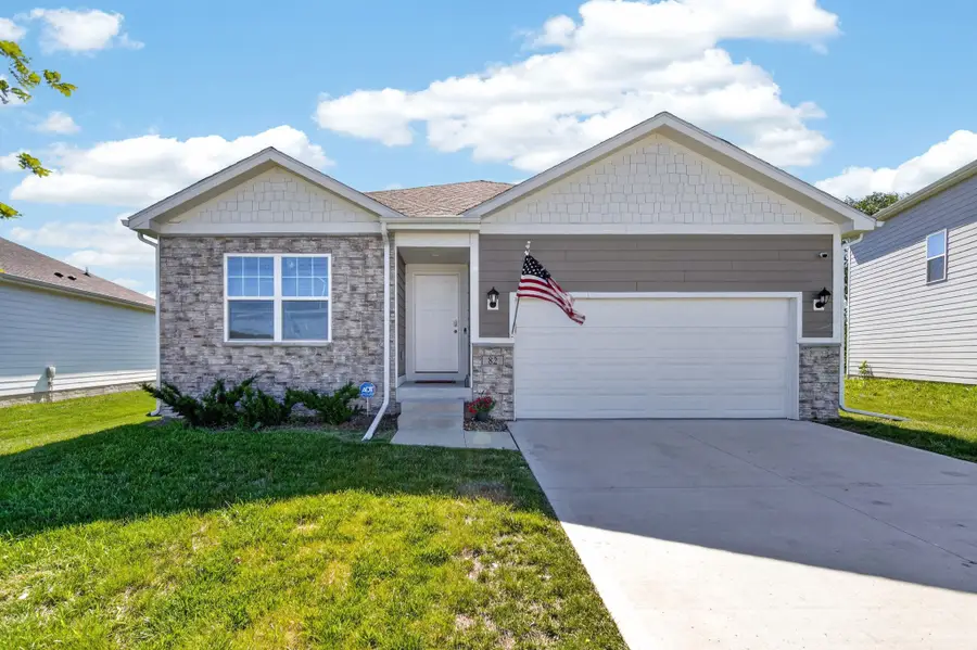 82 Dakota Circle, Waukee, IA 50263 - #2
