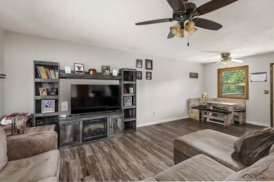 2304 Parkhill Drive, Norwalk, IA 50211 - #3