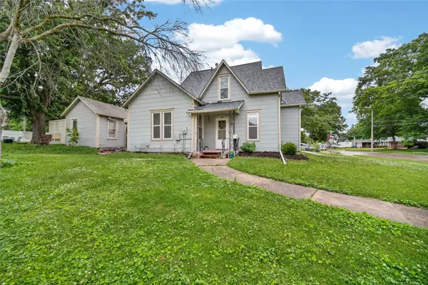 911 N Howard Street, Indianola, IA 50125
