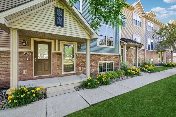 3600 SE Glenstone Drive #206, Grimes, IA 50111