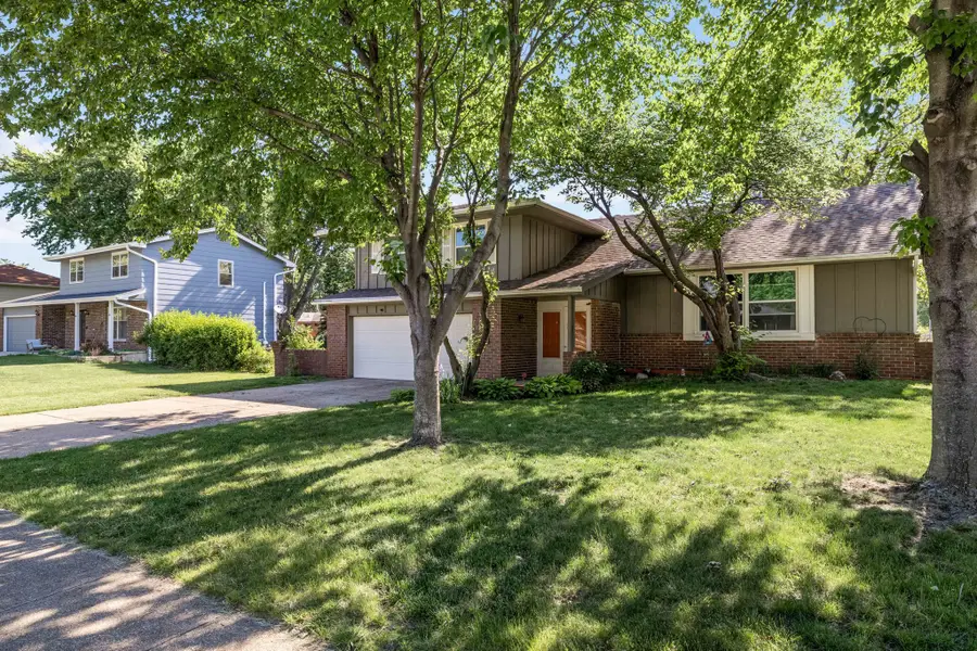 4413 73rd Place, Urbandale, IA 50322 - #2