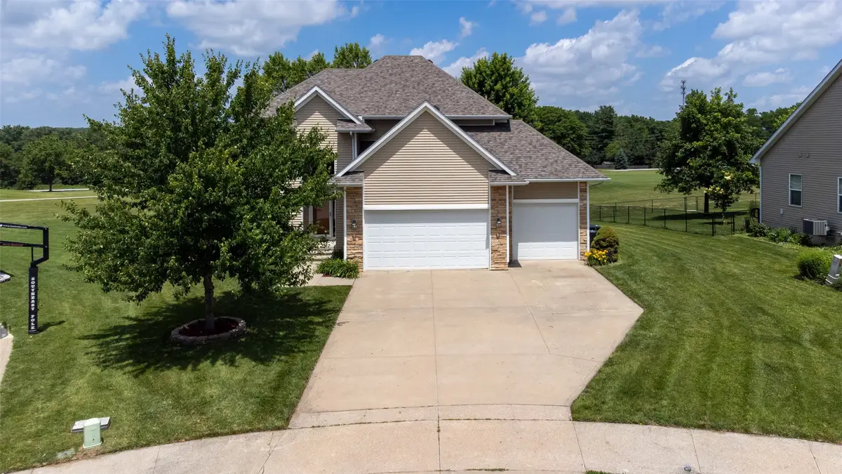 4850 Andrews Place, Pleasant Hill, IA 50327 - #1
