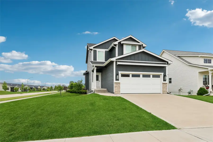 302 S 91st Street, West Des Moines, IA 50266 - #2