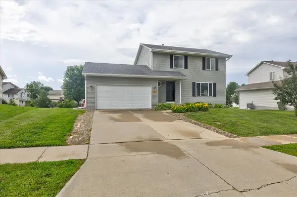 2313 Park Avenue, Granger, IA 50109
