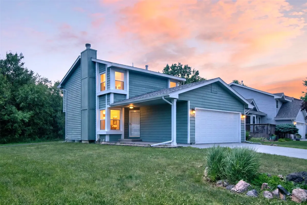 920 9th Avenue Nw, Altoona, IA 50009 - #1
