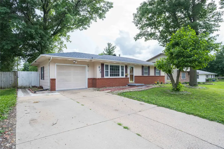 825 SE 4th Street, Ankeny, IA 50021 - #2