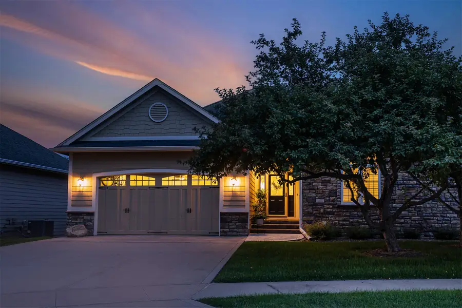 7640 Escalade Court, West Des Moines, IA 50266 - #2