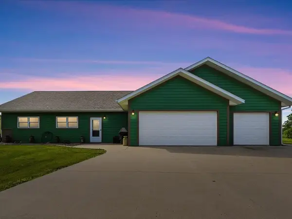 1098 235th Street, Leighton, IA 50143