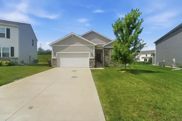 4220 Dakota Circle, Waukee, IA 50263