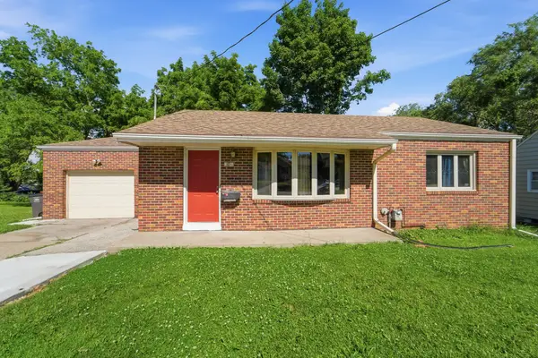 5905 SW 9th Street, Des Moines, IA 50315