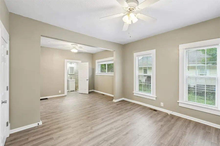 1803 Washington Avenue, Des Moines, IA 50314 - #3