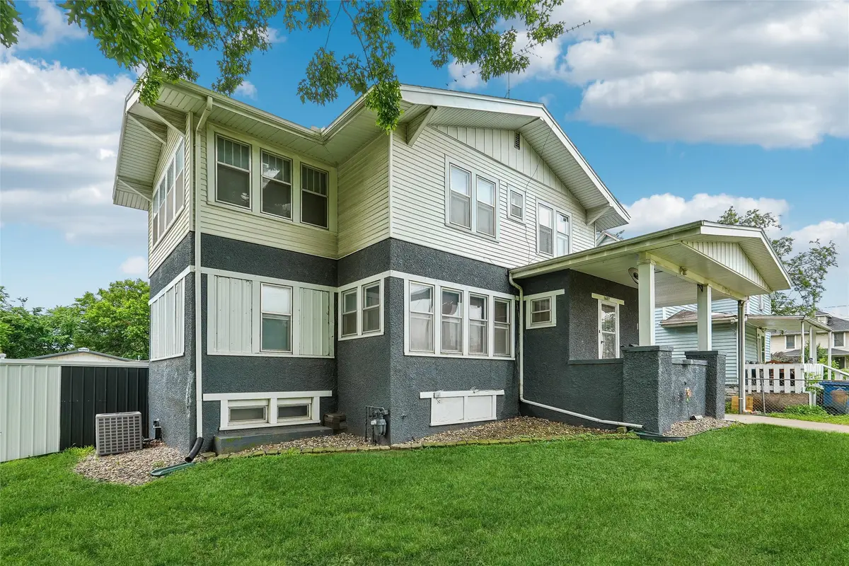 1607 E Walnut Street, Des Moines, IA 50316 - #1