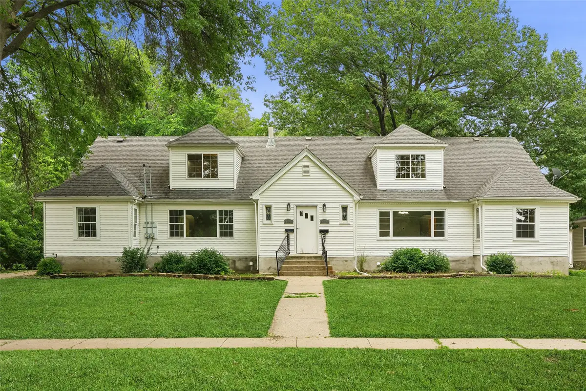 2525 & 2527 51st Street, Des Moines, IA 50310 - #1