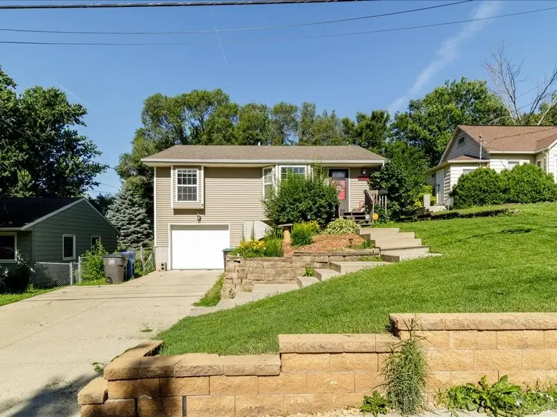 6806 SW 15th Street, Des Moines, IA 50315 - #1