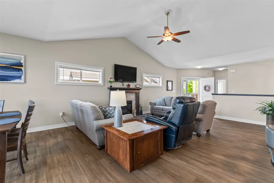 486 Bella Vista Court, Huxley, IA 50124 - #3