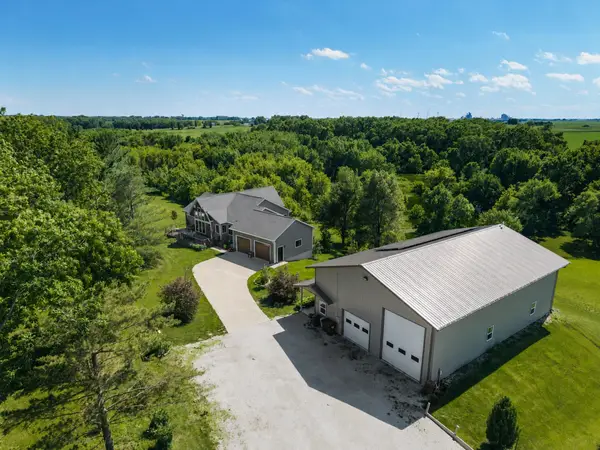 21011 620th Street, Nevada, IA 50201