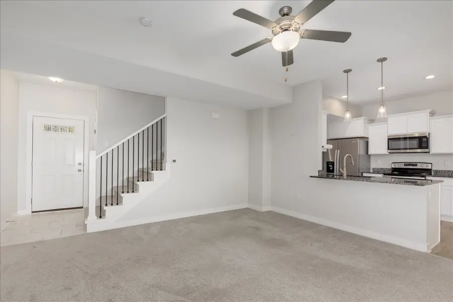 9651 Turnpoint Drive, West Des Moines, IA 50266 - #3