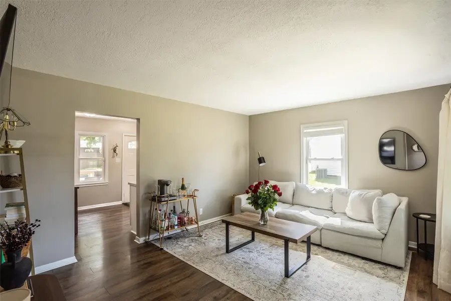 2508 Mann Avenue, Des Moines, IA 50310 - #3