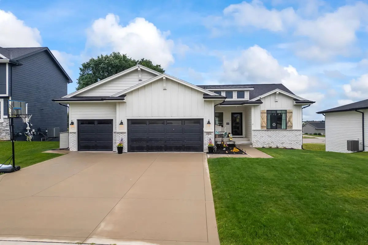 14916 Walnut Meadows Drive, Urbandale, IA 50323 - #1