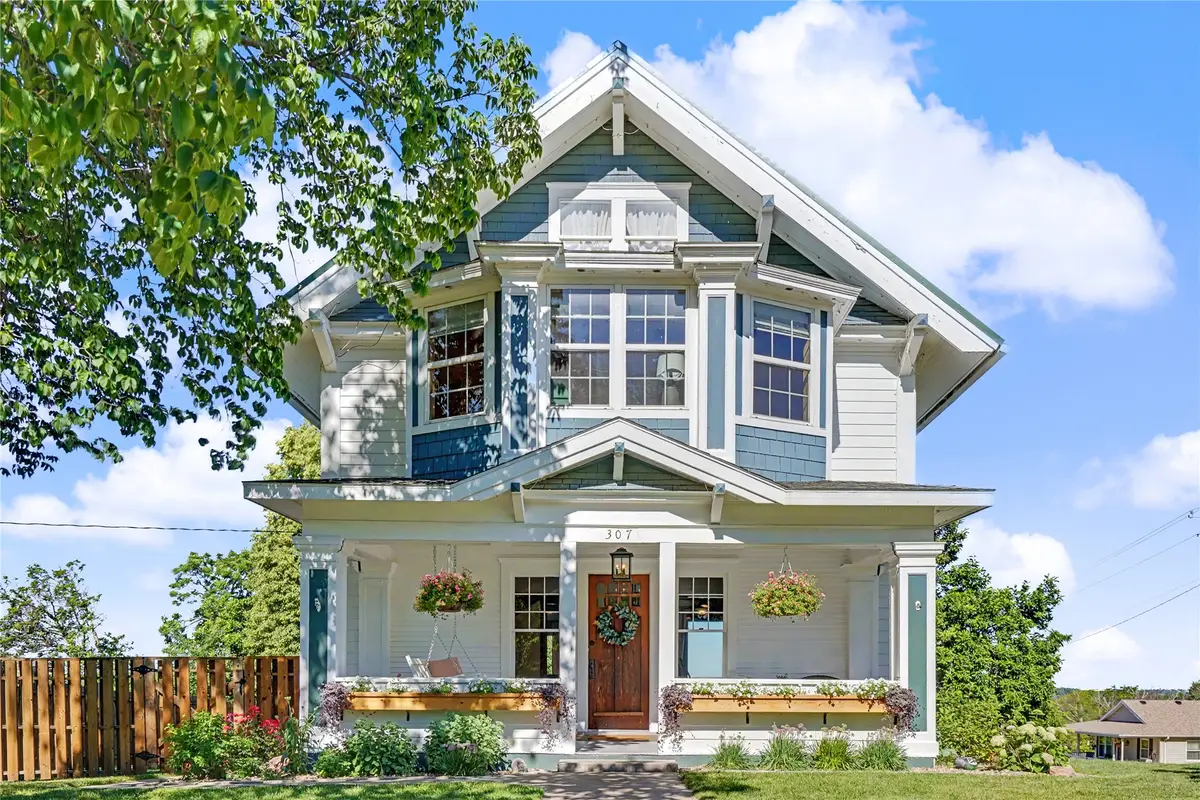 307 N 7th Street, Guthrie Center, IA 50115 - #1