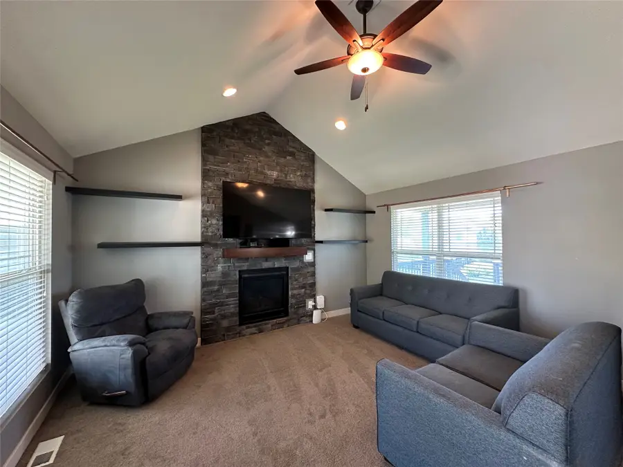 4911 Richmond Avenue, Des Moines, IA 50317 - #2
