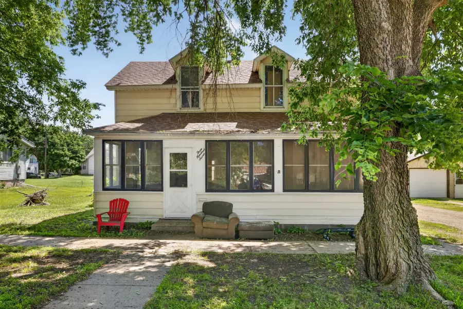 307 S 5th Street, Sac City, IA 50583 - #2