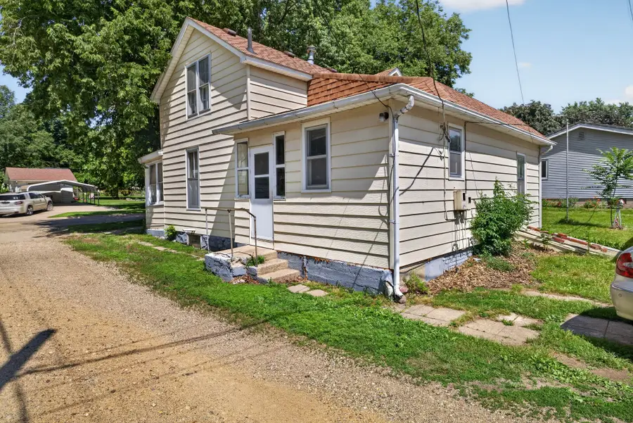 307 S 5th Street, Sac City, IA 50583 - #3