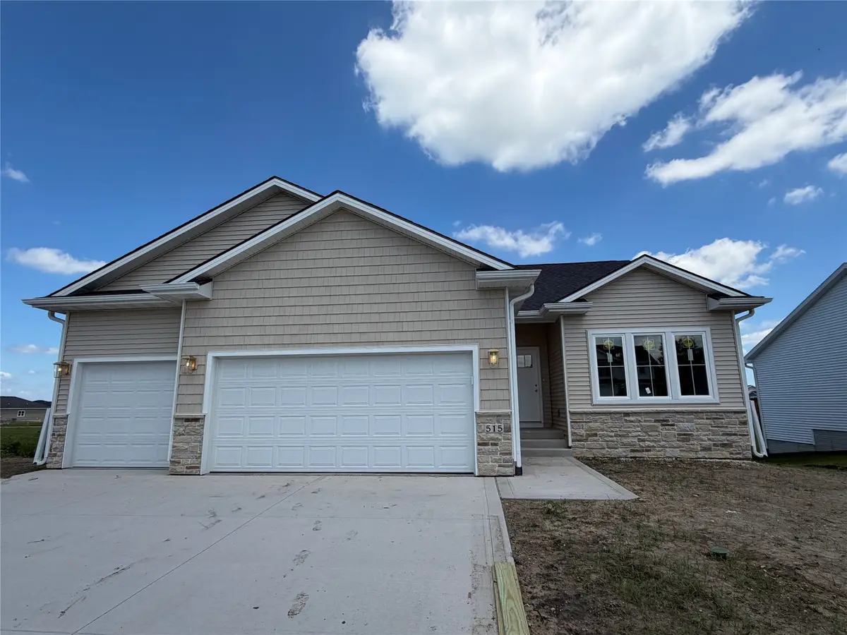 515 NW Georgetown Drive, Waukee, IA 50263 - #1