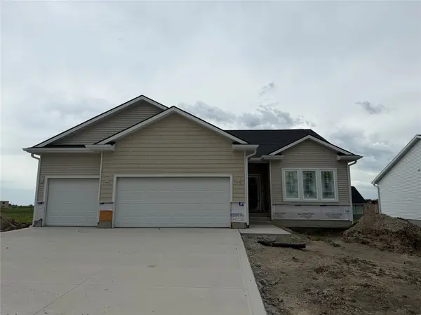 515 NW Georgetown Drive, Waukee, IA 50263