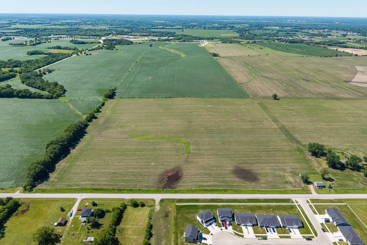000 NE 27th Avenue, Altoona, IA 50009 - #1